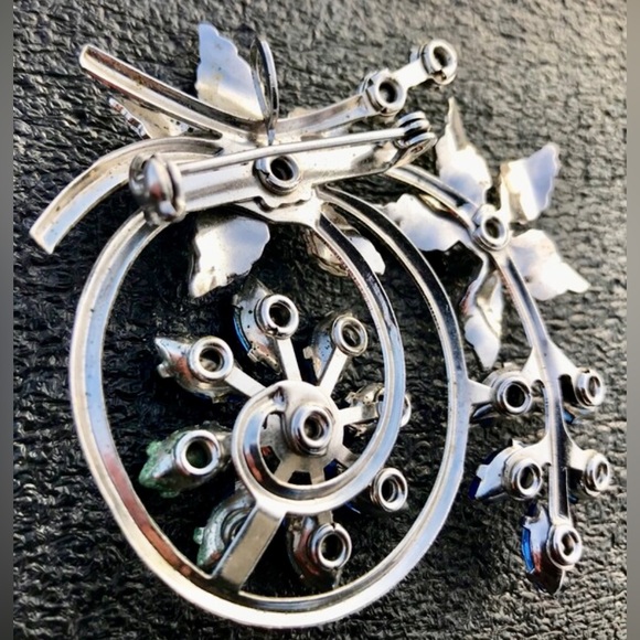 Vintage 1930s Rhinestone Studded Flower Spiral Pinwheel Pinback Brooch - Picture 6 of 9